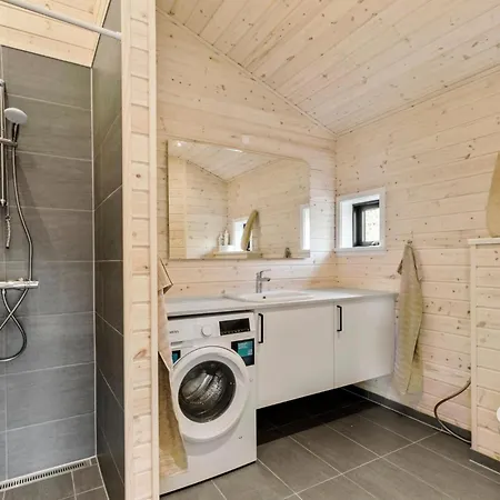 Cozy Home In Dronningmolle With Sauna * Dronningmølle