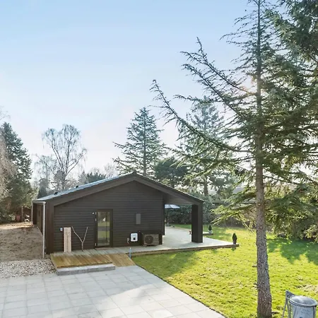 Cozy Home In Dronningmolle With Sauna *