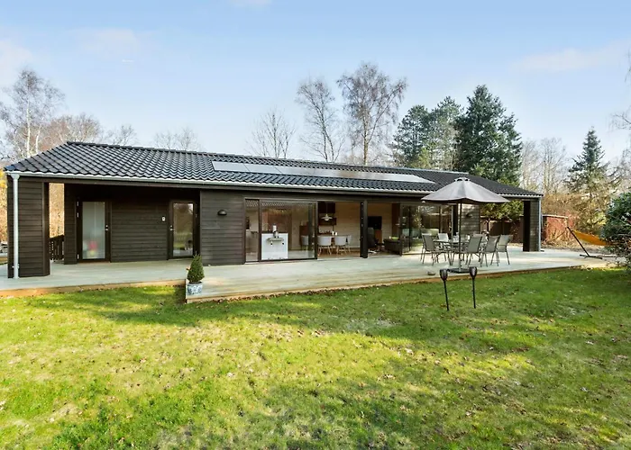 Stunning In Dronningmølle