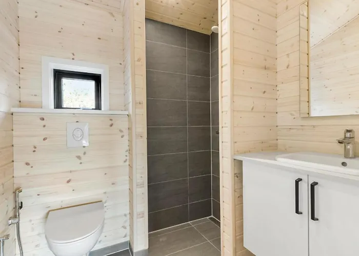 Stunning In Сasa de vacaciones Dronningmølle